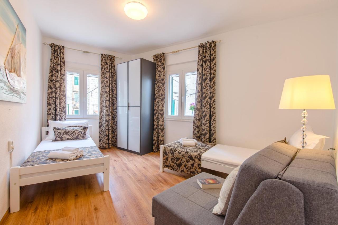 Apartment Vijoleta In City Centre Split Kültér fotó
