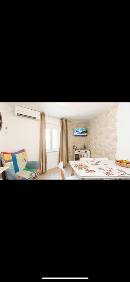 Apartment Vijoleta In City Centre Split Kültér fotó