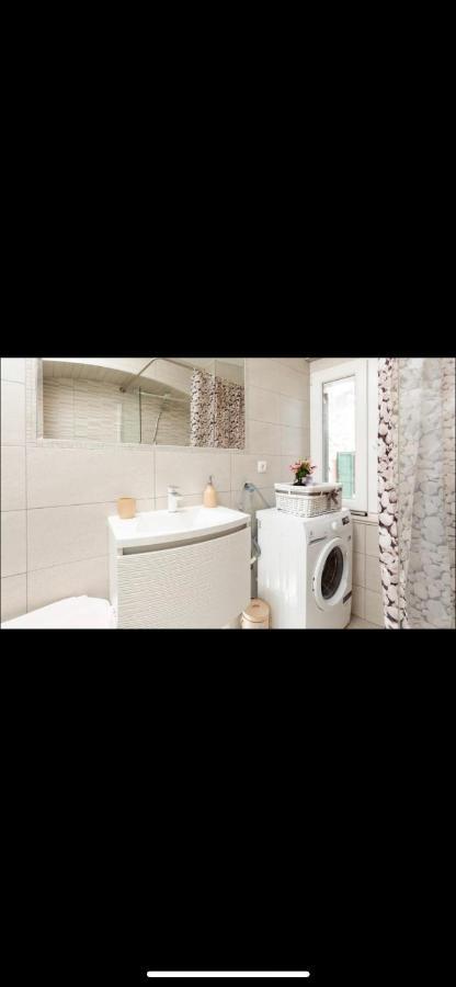 Apartment Vijoleta In City Centre Split Kültér fotó